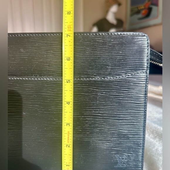 Louis Vuitton Black Epi Pouchette Homme Clutch - Picture 15 of 15